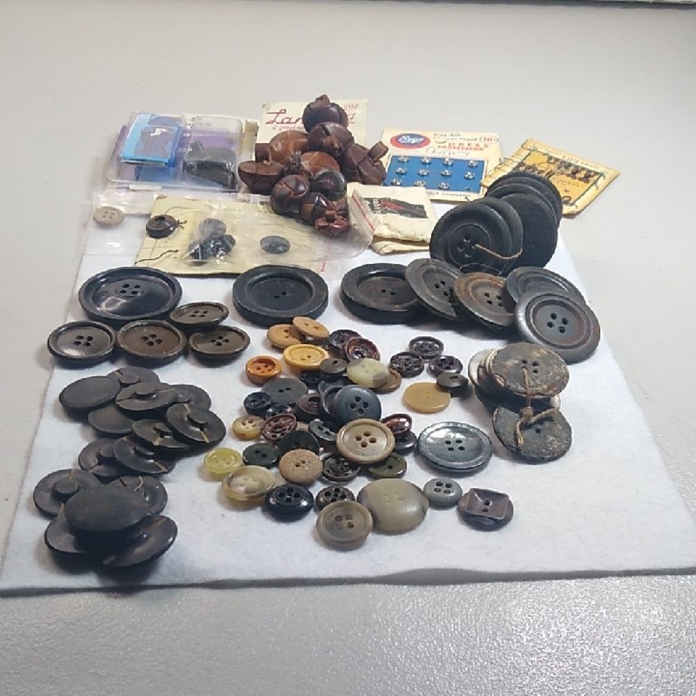 Vintage Button Collection in Assorted Colors